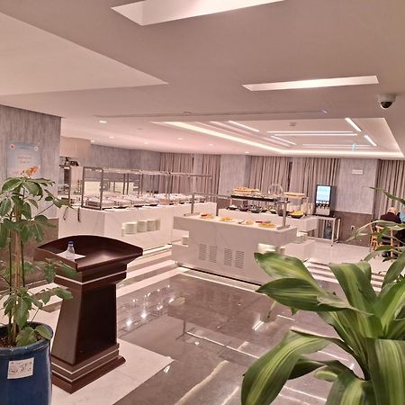 Hotel Maden Alrawda Medyna Zewnętrze zdjęcie The lounge at the airport