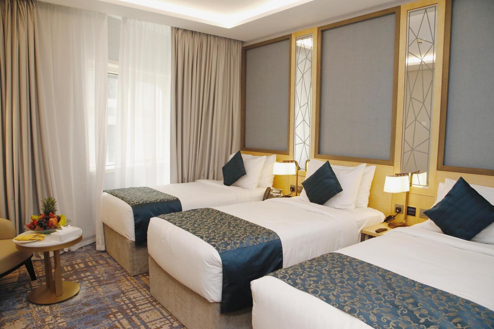 Hotel Maden Alrawda Medyna Zewnętrze zdjęcie Deluxe Family Room
