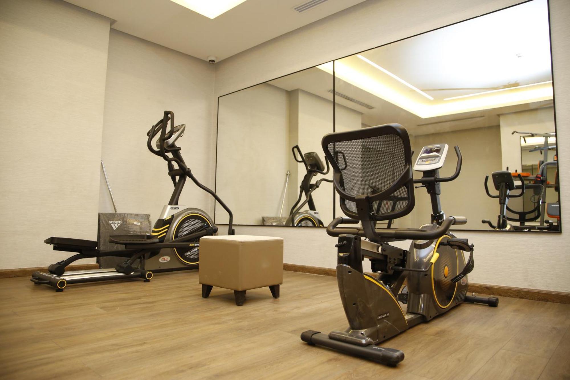 Hotel Maden Alrawda Medyna Zewnętrze zdjęcie A gym at a hotel