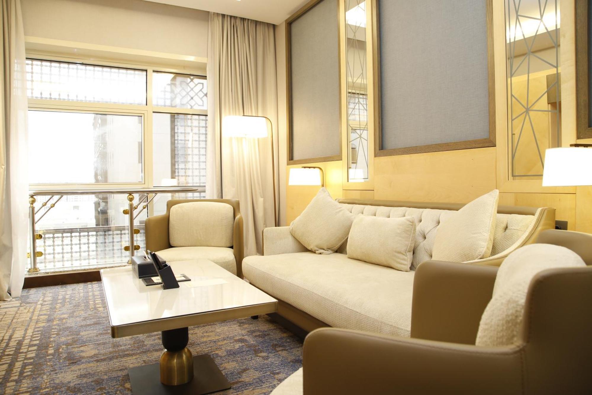 Hotel Maden Alrawda Medyna Zewnętrze zdjęcie A suite at the hotel