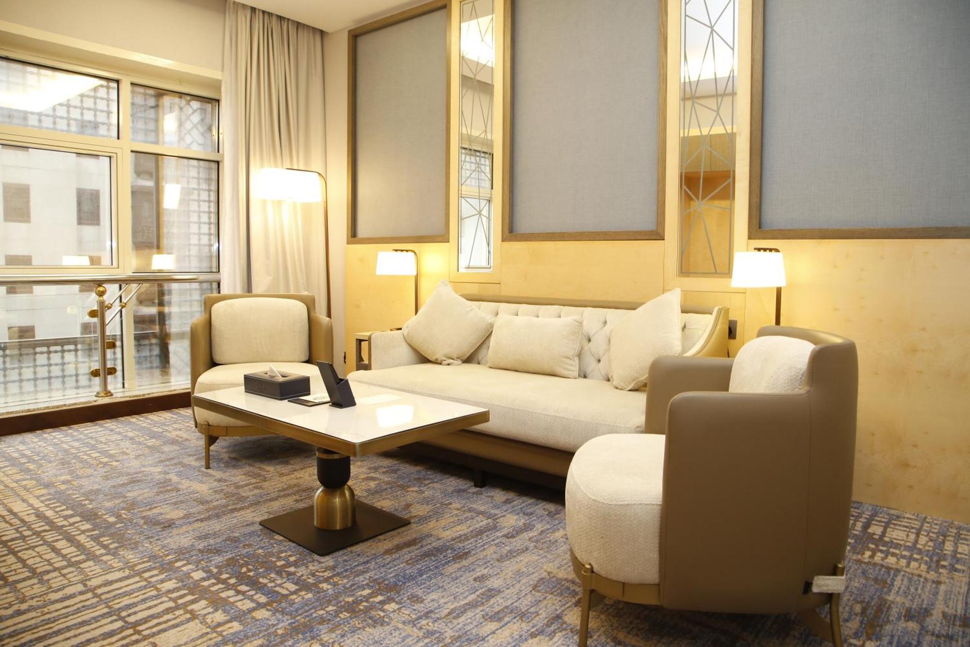 Hotel Maden Alrawda Medyna Zewnętrze zdjęcie A suite at the hotel